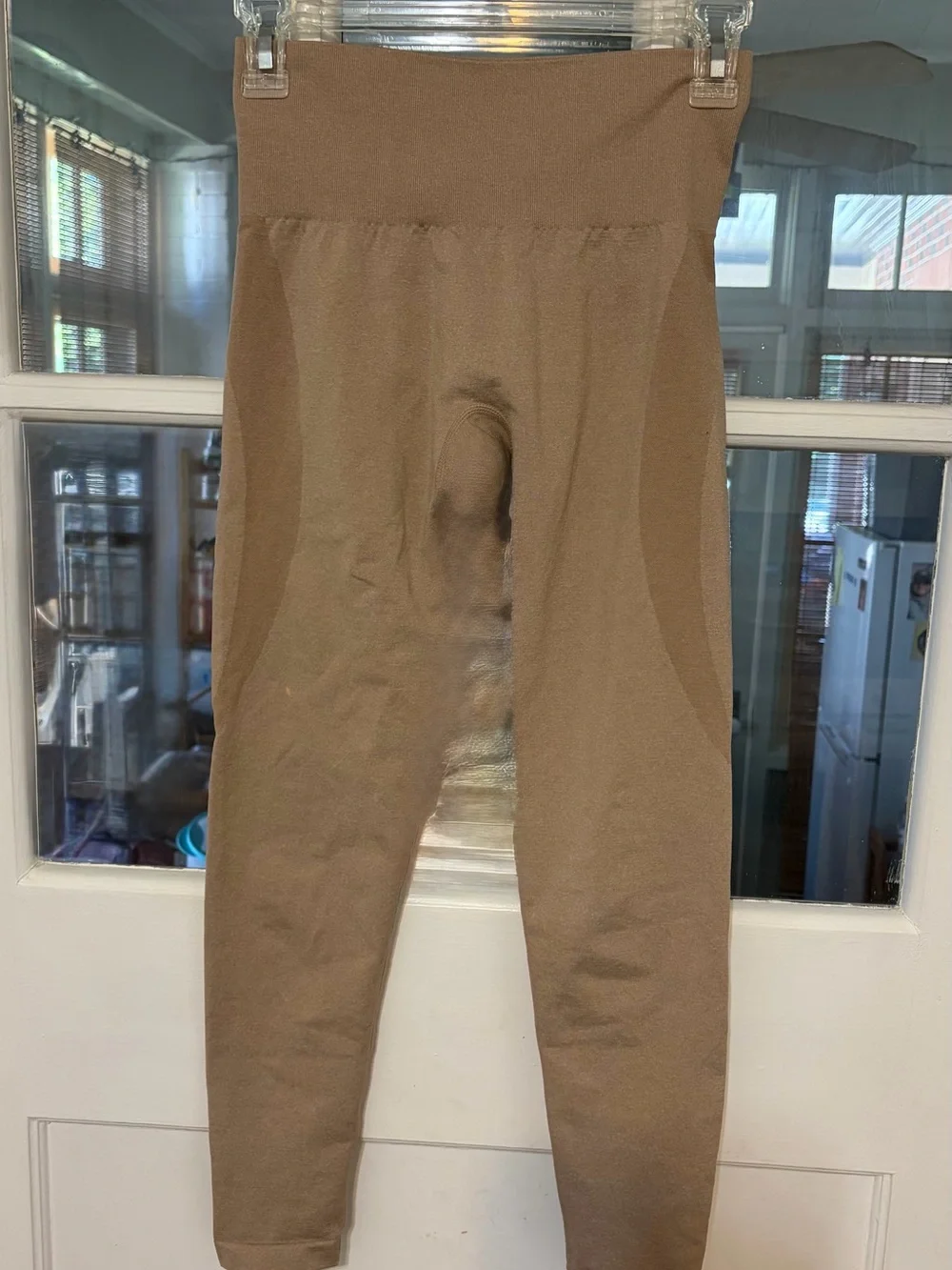 NVGTN High-Waist Seamless Leggings in Taupe - Picture 2 of 4